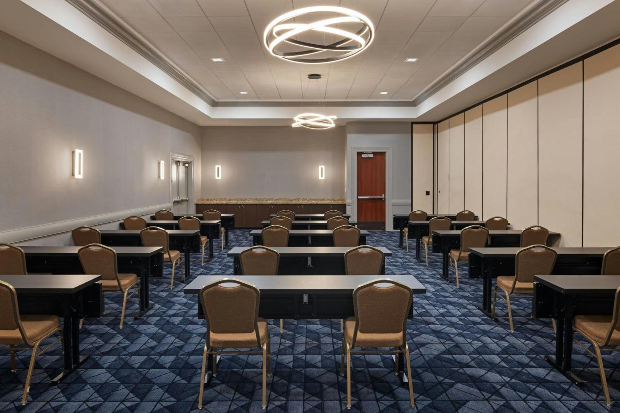 Courtyard By Marriott Sacramento Cal Expo Hotel Buitenkant foto