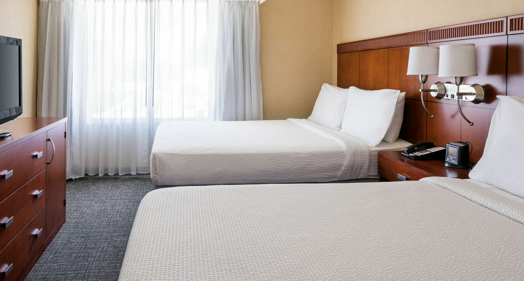 Courtyard By Marriott Sacramento Cal Expo Hotel Buitenkant foto